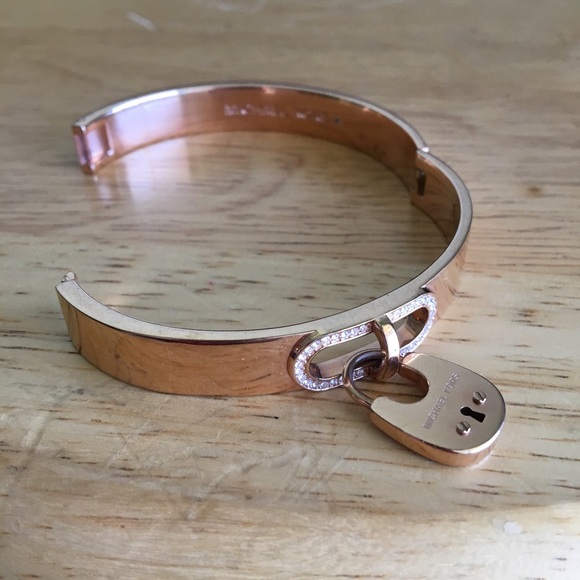 Michael Kors Clasp Bracelet - Picture 2 of 2